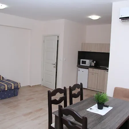 Capuccino Guest - Free Parking And Wi-fi Daire *